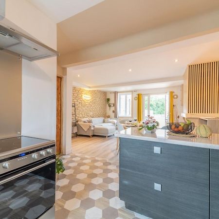 Cote Cour, 3 Chambres, Terrasses, Jardin Prive Avec Terrain De Petanque, Cave Voutee Corgoloin Exteriér fotografie